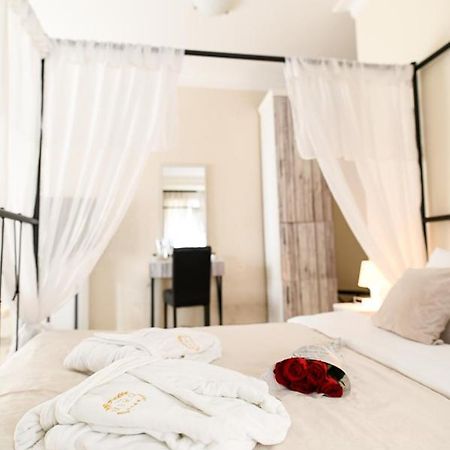 Garni Hotel Dash โนวีซาด ภายนอก รูปภาพ