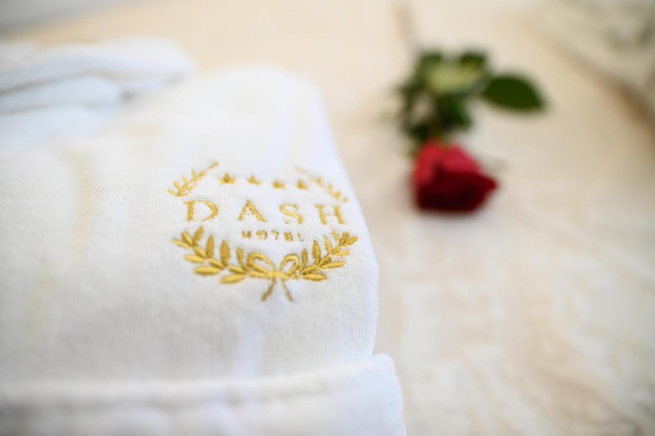 Garni Hotel Dash โนวีซาด ภายนอก รูปภาพ