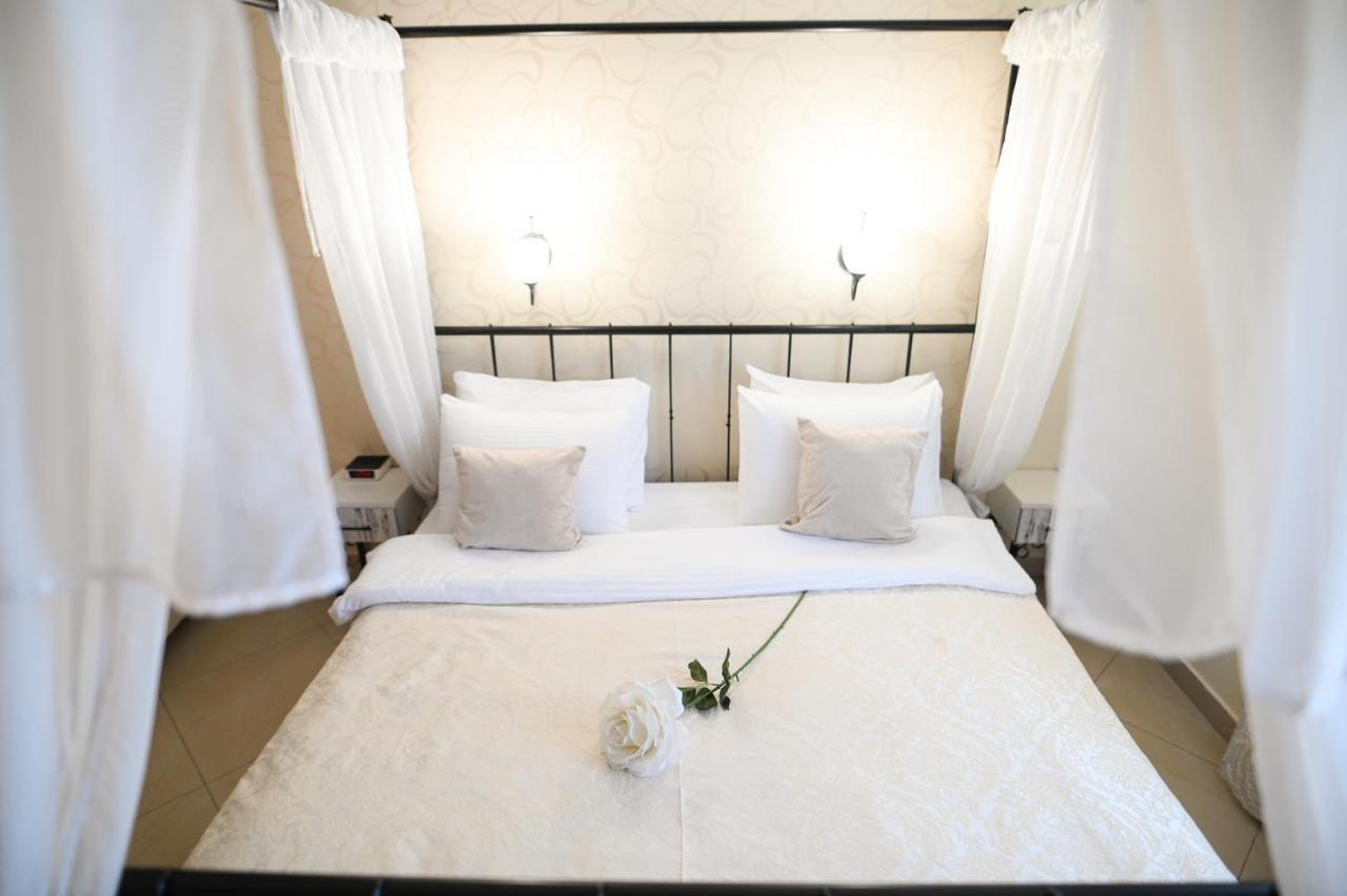 Garni Hotel Dash โนวีซาด ภายนอก รูปภาพ